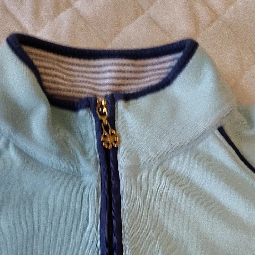 Bobby Jones Blue Jacket Sleek Timeless Design